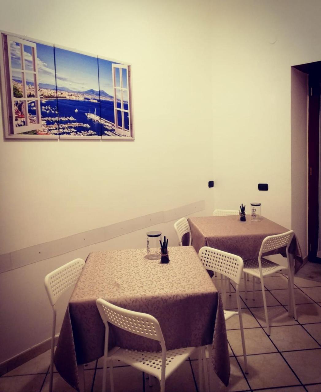 Azalea B&B Наполи Екстериор снимка