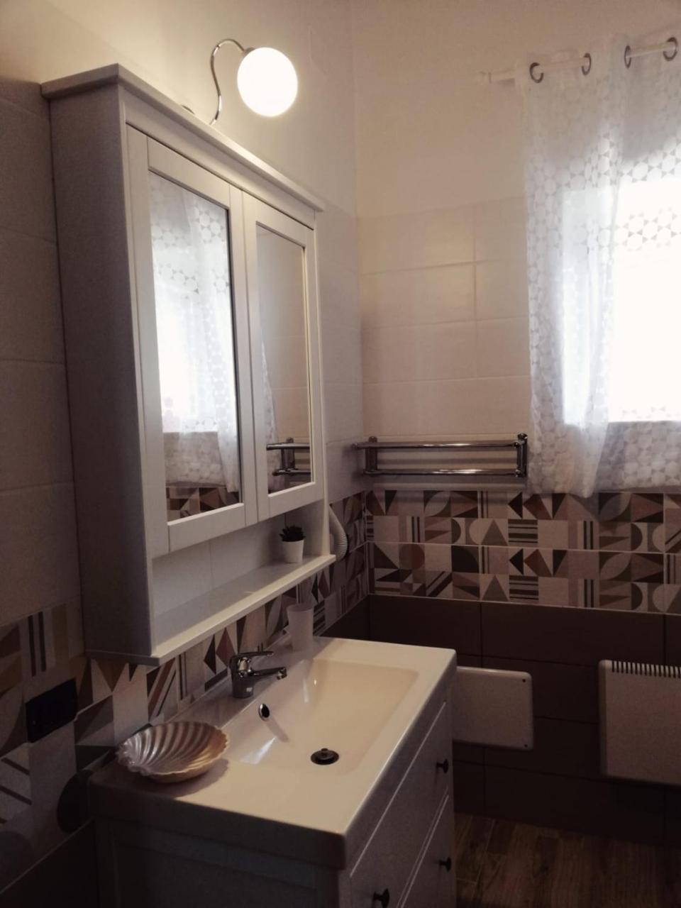 Azalea B&B Наполи Екстериор снимка